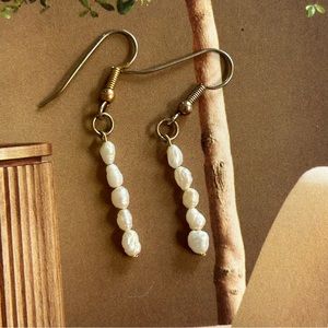 Vintage Freshwater Pearl Dangly Earrings